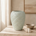 Shell pattern vase 30cm